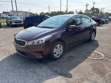 Used 2018 Kia Forte LX image 3