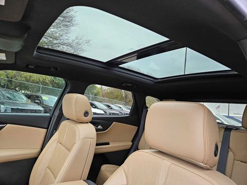 Used 2020 Chevrolet Blazer Premier w/ Driver Confidence II Package image 17