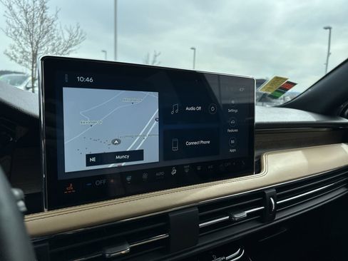 Used 2023 Lincoln Corsair Reserve w/ Equipment Group 201A image 27