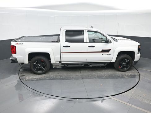 Used 2017 Chevrolet Silverado 1500 LTZ Z71 w/ Redline Edition image 22