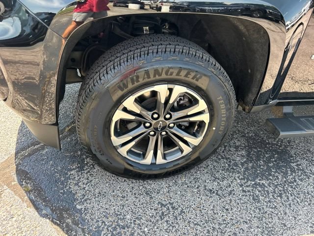 Used 2022 Chevrolet Colorado Z71 AWD/4WD image 10