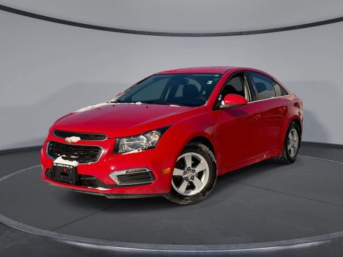 Used 2016 Chevrolet Cruze LT w/ Technology Package image 1