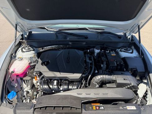Used 2025 Hyundai Sonata SEL FWD image 32