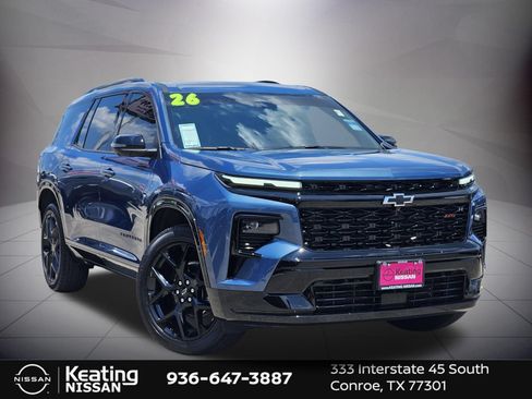 Used 2026 Chevrolet Traverse RS FWD image 3