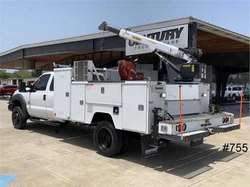 Used 2016 Ford F550 4x4 SuperCab Super Duty image 9