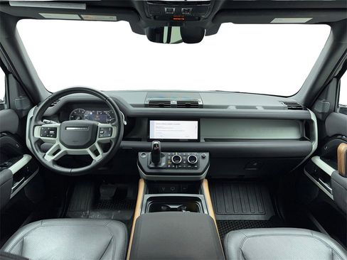 Used 2023 Land Rover Defender 110 S image 16