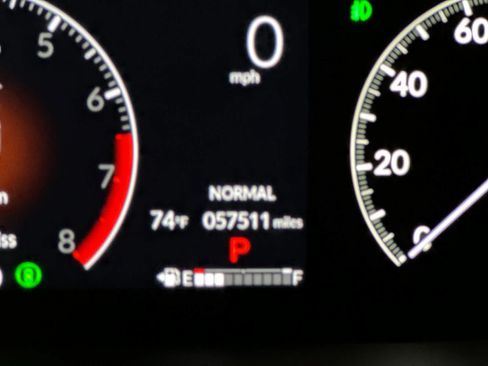 Used 2024 Honda Pilot TrailSport image 27
