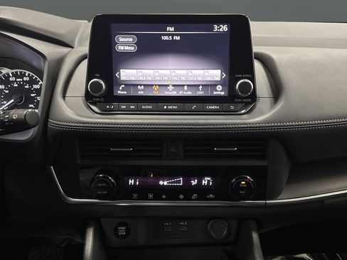 Used 2024 Nissan Rogue SV AWD/4WD image 7