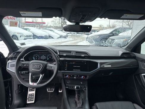 Used 2025 Audi Q3 2.0T Premium Plus image 18