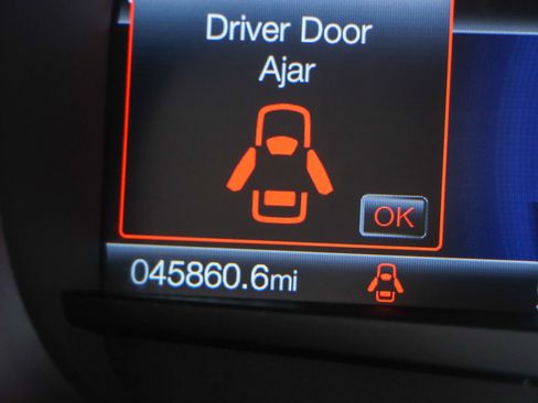 Used 2024 Ford Edge SEL image 16