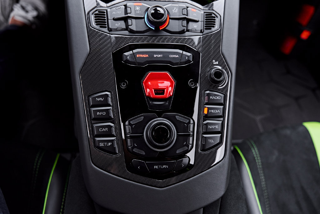 Used 2016 Lamborghini Aventador LP 750-4 Superveloce AWD/4WD image 90