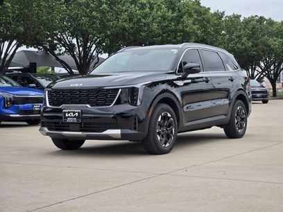 New 2025 Kia Sorento S