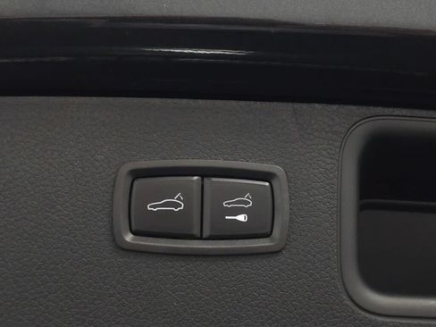 Certified 2026 Porsche Macan Turbo AWD/4WD image 24