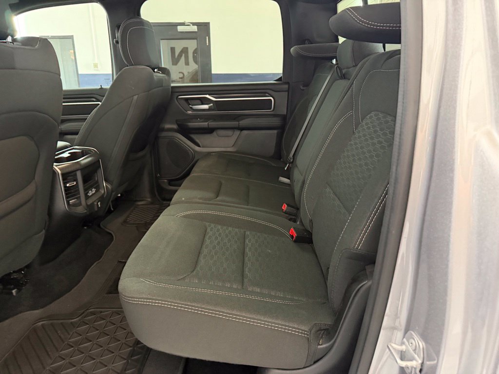 Used 2025 RAM 1500 Big Horn AWD/4WD image 33
