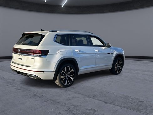 New 2026 Volkswagen Atlas SEL Premium R-Line image 5