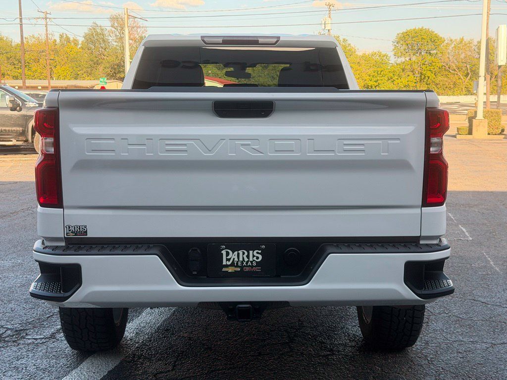 Used 2022 Chevrolet Silverado 1500 Custom w/ Safety Confidence Package AWD/4WD image 5