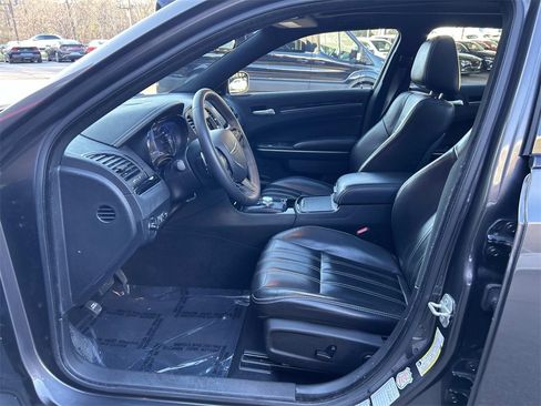 Used 2023 Chrysler 300 S image 11