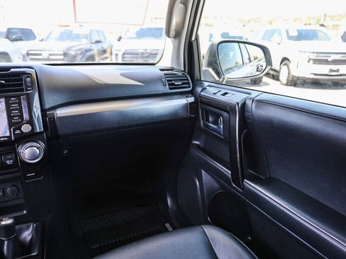 Certified 2020 Toyota 4Runner TRD Off-Road Premium w/ Moonroof Package AWD/4WD image 6
