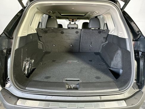 Used 2023 Nissan Rogue SL w/ SL Premium Package image 29