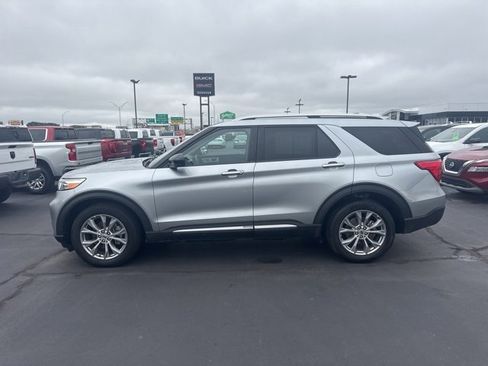 Used 2024 Ford Explorer Limited image 8
