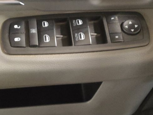 Used 2019 RAM 1500 Classic SLT AWD/4WD image 27