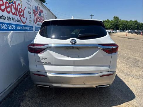 Used 2021 Buick Enclave Essence w/ Sound and Sites Package FWD image 4