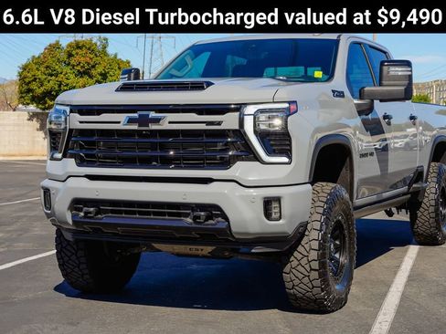 Used 2024 Chevrolet Silverado 2500 LTZ w/ LTZ Plus Package image 3