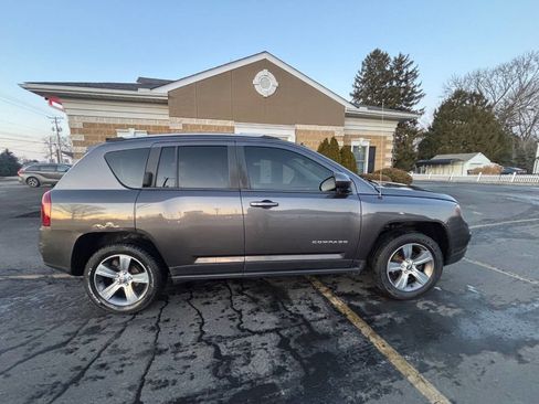 Used 2017 Jeep Compass High Altitude image 3