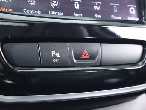 Used 2020 Jeep Cherokee Limited AWD/4WD image 24