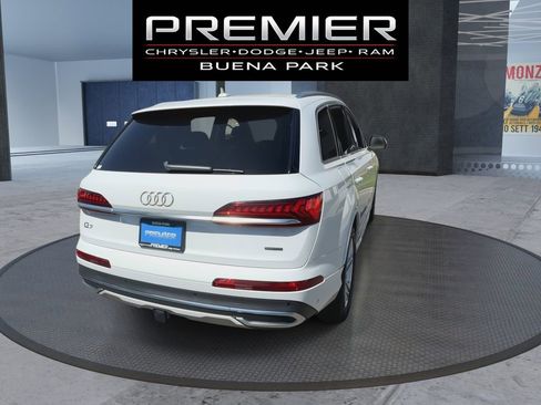 Used 2021 Audi Q7 3.0T Premium w/ Convenience Package AWD/4WD image 7