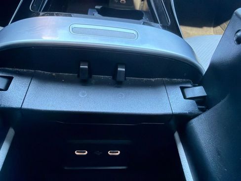Used 2023 Mercedes-Benz C 300 4MATIC Sedan image 50
