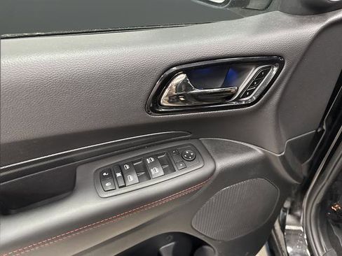 Used 2025 Dodge Durango R/T image 30