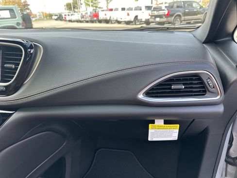 New 2026 Chrysler Pacifica Pinnacle w/ Trailer Tow Group image 61