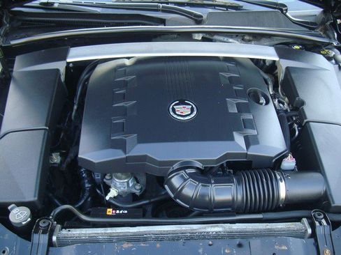 Used 2011 Cadillac CTS Luxury image 16