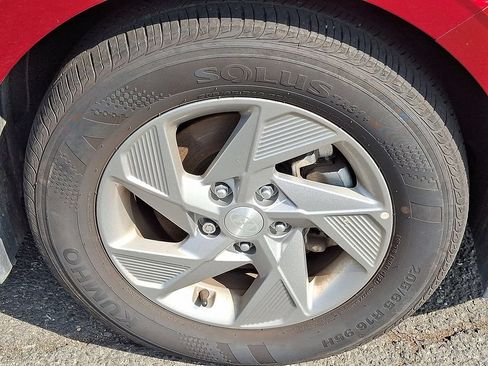 Used 2025 Hyundai Sonata SE FWD image 9