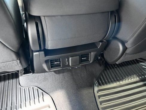 New 2026 GMC Sierra 1500 SLE w/ Preferred Package image 25