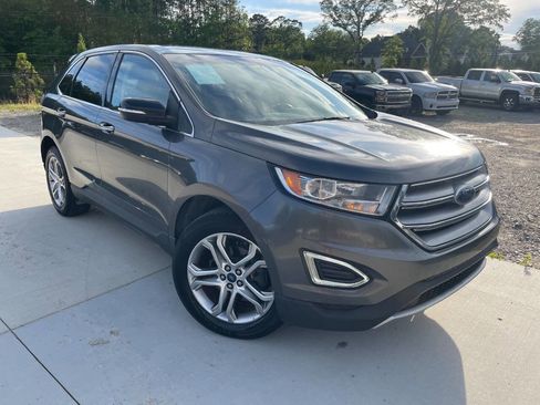 Used 2017 Ford Edge Titanium FWD image 18
