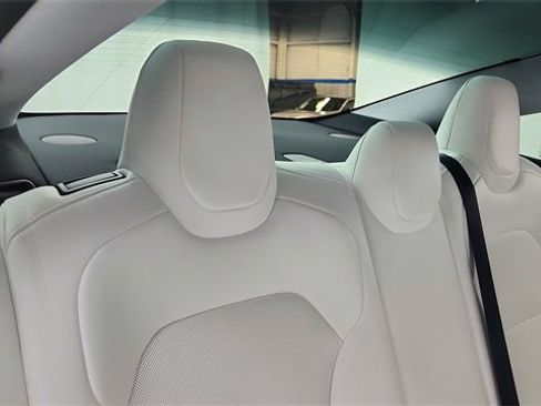 Used 2025 Tesla Model 3 Performance image 26