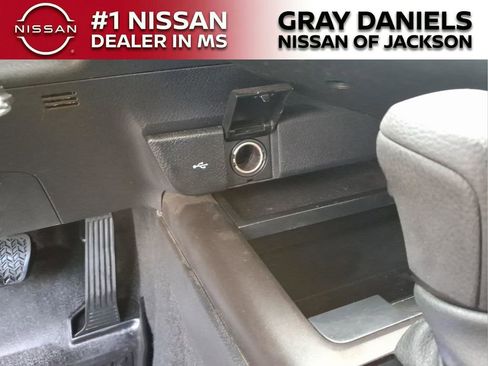 Used 2023 Toyota Camry LE image 17