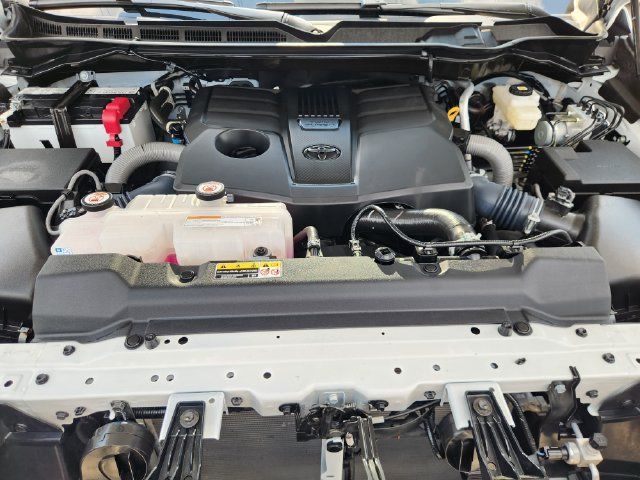Used 2025 Toyota Tundra SR w/ SR Tow Package RWD image 30