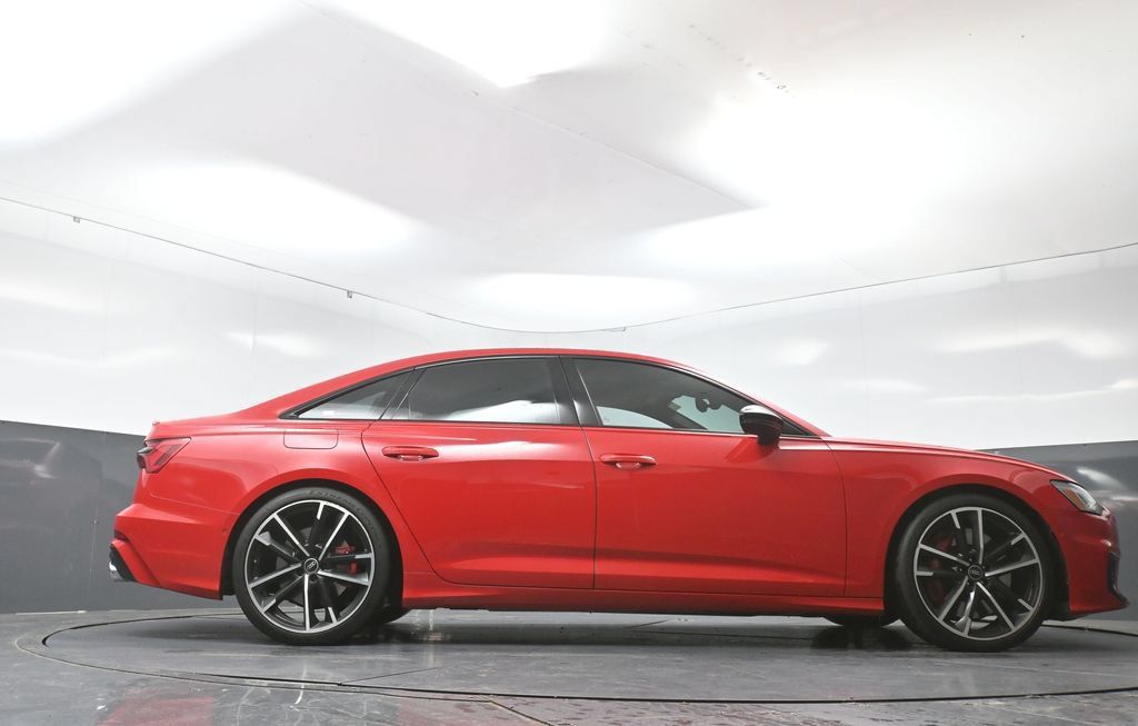 Used 2021 Audi S6 Premium Plus w/ S Sport Package AWD/4WD image 25