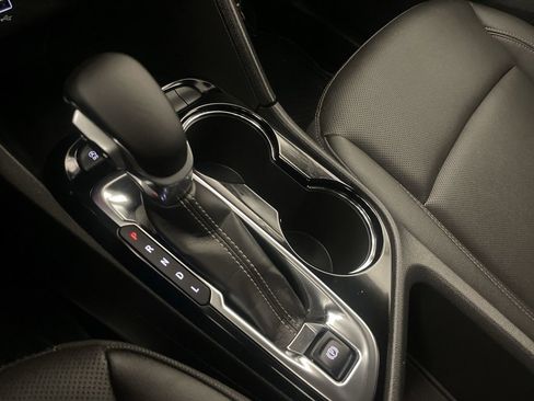 Certified 2024 Buick Encore GX Sport Touring image 9