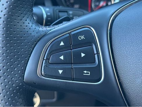 Used 2019 Mercedes-Benz GLA 250 image 21