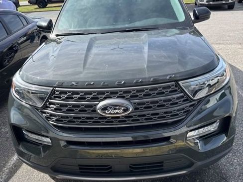 Used 2022 Ford Explorer XLT w/ Equipment Group 202A image 1