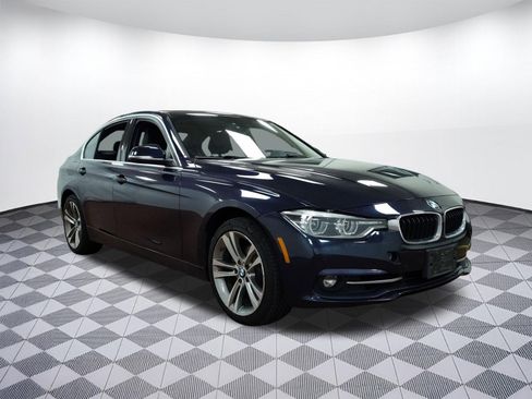 Used 2017 BMW 330i xDrive Sedan image 6