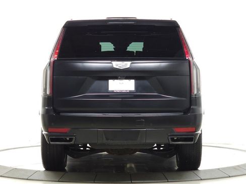 Certified 2023 Cadillac Escalade Sport Platinum w/ LPO, ONYX Package AWD/4WD image 5