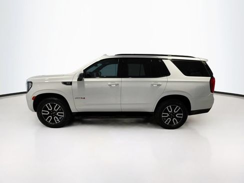 Used 2023 GMC Yukon AT4 AWD/4WD image 4