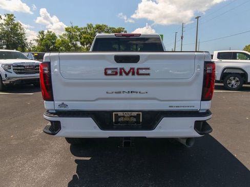 New 2026 GMC Sierra 3500 Denali w/ Denali Reserve Package AWD/4WD image 9