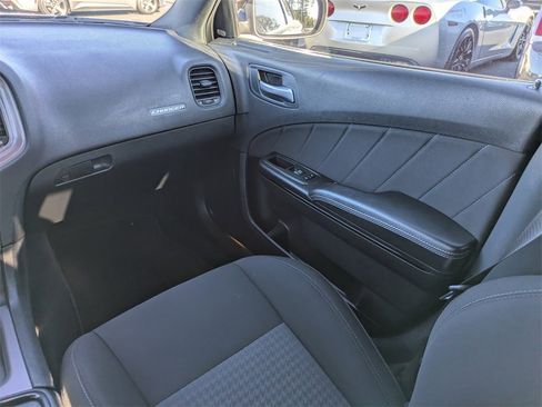 Used 2023 Dodge Charger R/T w/ Blacktop Package image 13