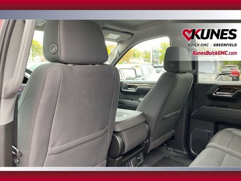 Used 2024 GMC Sierra 1500 Elevation image 31